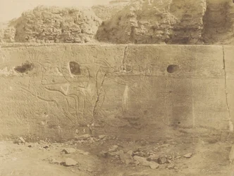 (Bet-Oualli, Historische Skulpturen der linken Wand)